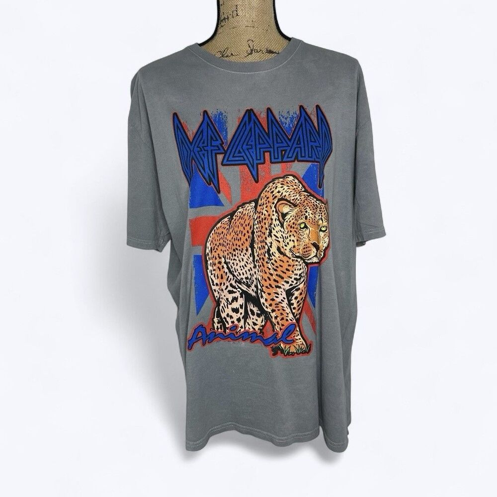 Def Leppard Animal Graphic T‎ Shirt Sz XL Gray Discoloration Retro Rock Band